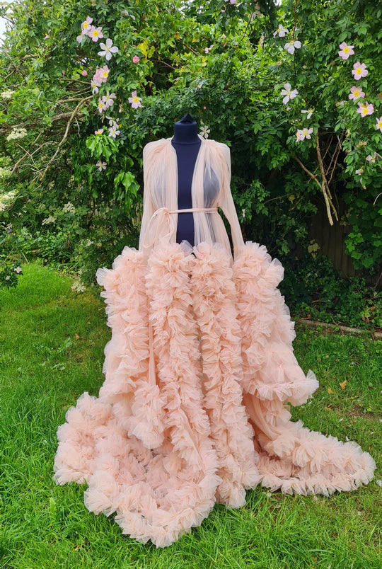 FOR HIRE / RENT tulle Maternity Photoshoot Event Dress " The Retro Queen" in Peach Pink