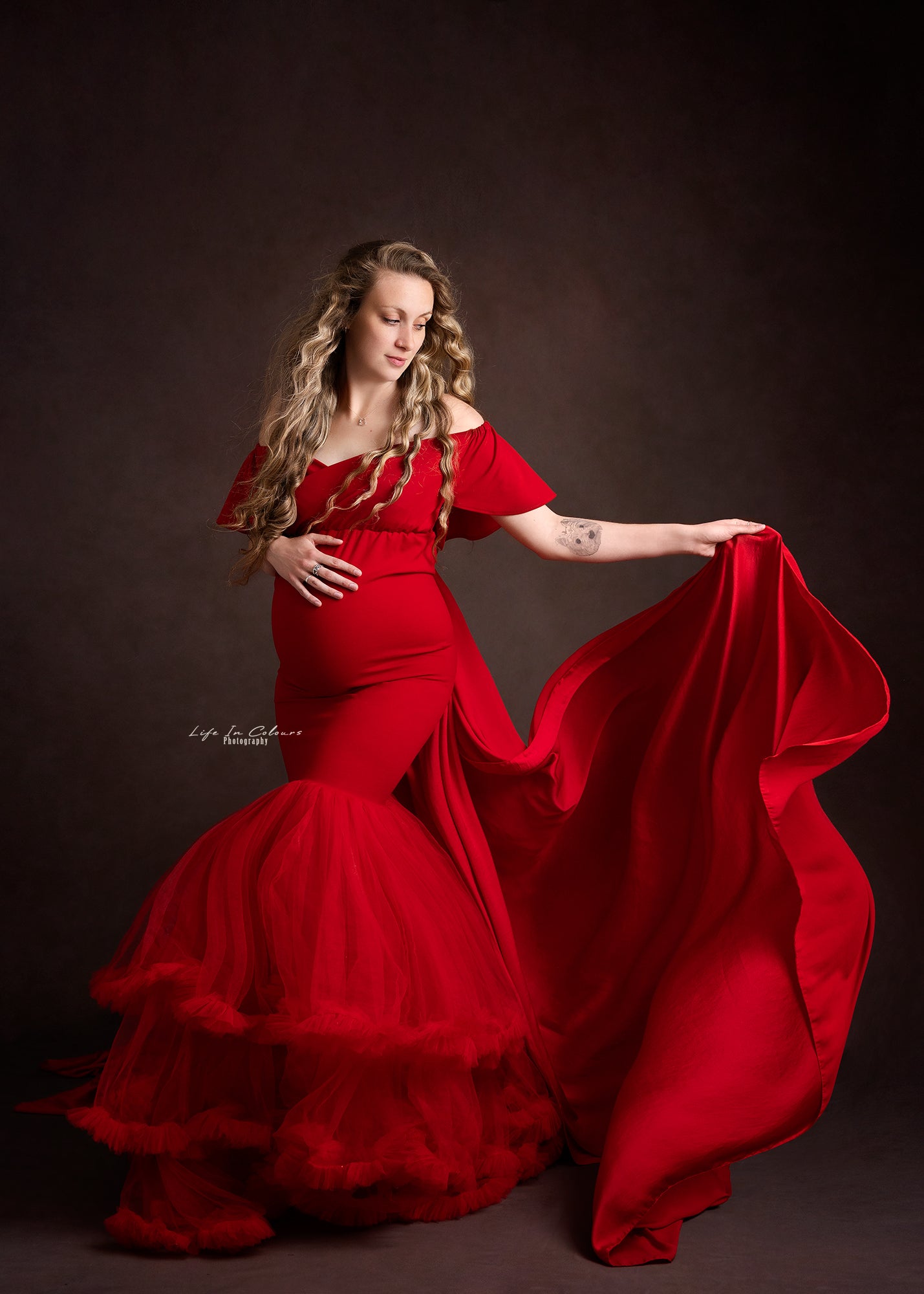 FOR HIRE / RENT tulle and elastic material Maternity Photoshoot Event Dress " Royal Lady" in Red