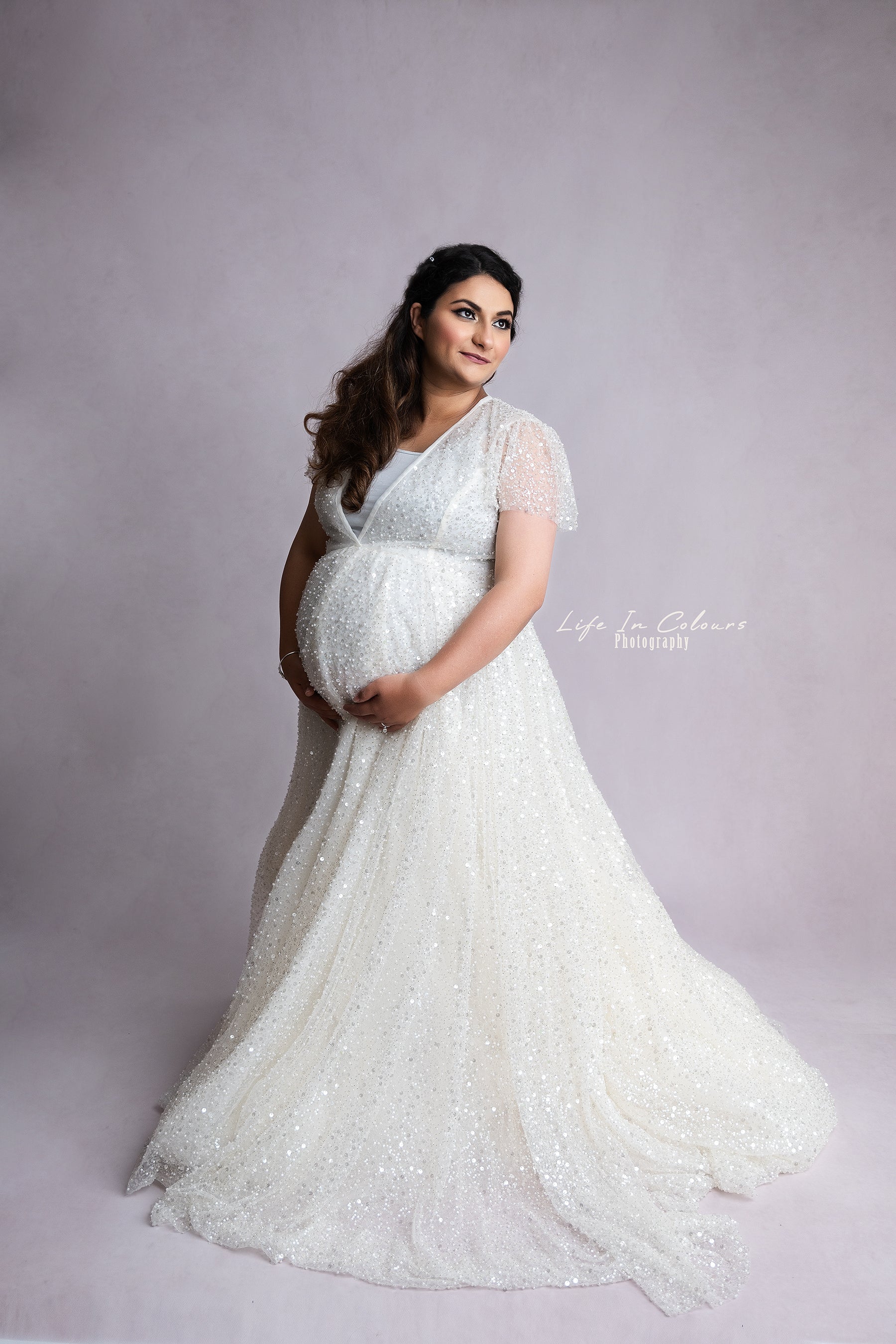 FOR HIRE RENT sparkly white material Maternity Photoshoot