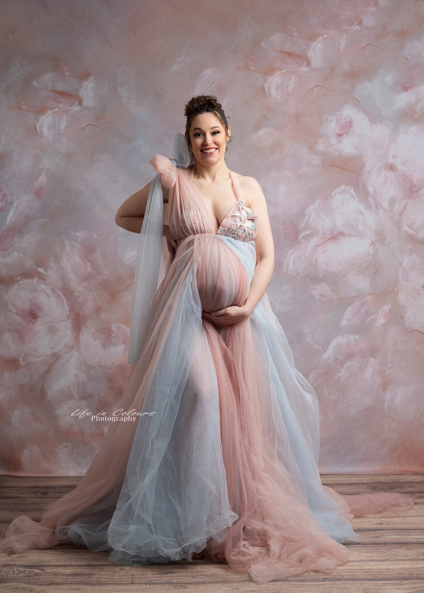 Maternity Wedding Dress White And Pink Maternity Dress Maternity Photoshoot Pre Wedding Photoshoot Dress For Rent Buy For