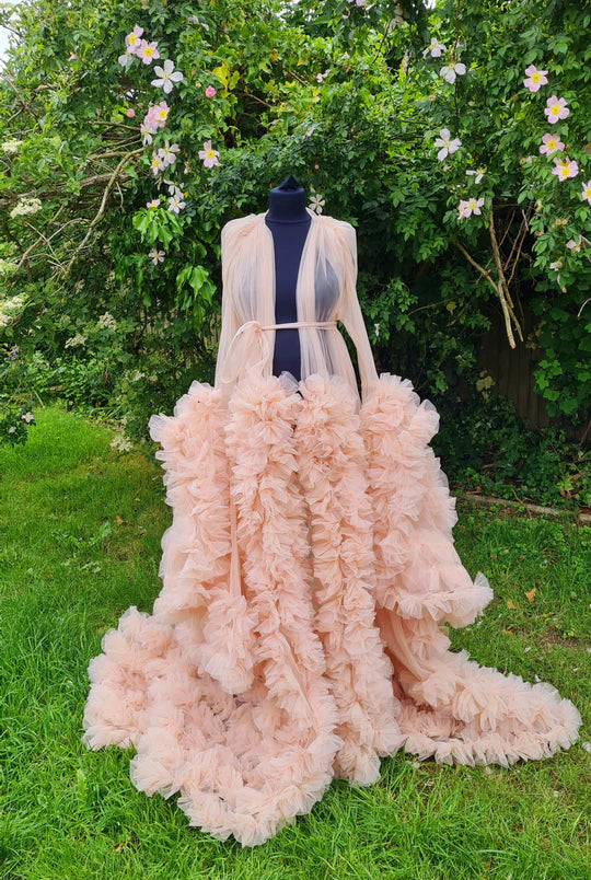 Maternity wedding dress hire 2025